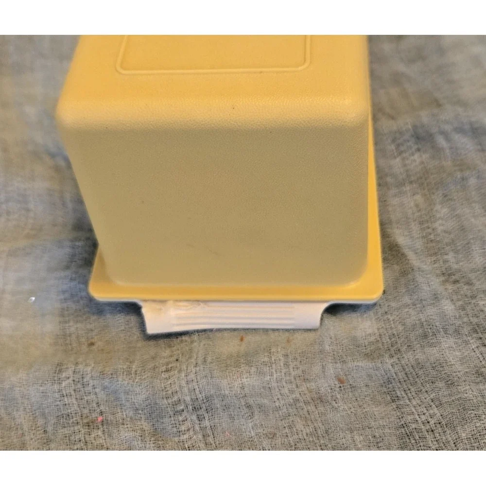 Vintage Tupperware Butter Keeper Dish Harvest Gold‎ Lid Beige Base